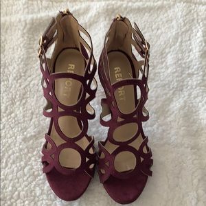 Report Women’s triton shoes